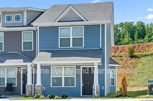 Building Photo - 206 Woodland Vly Ln