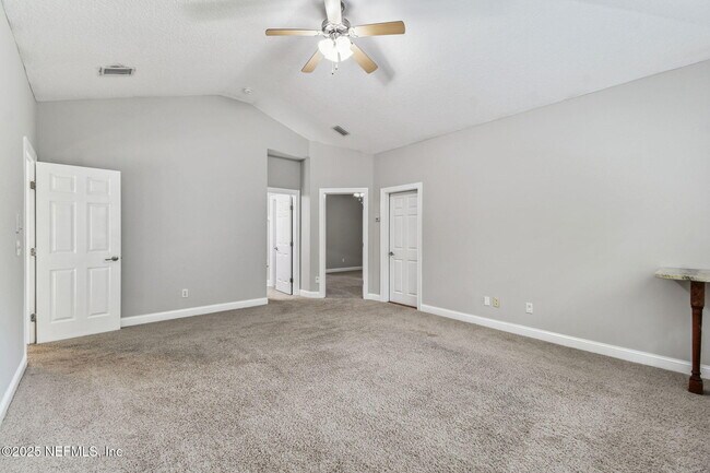 Building Photo - 263 Stonewell Dr