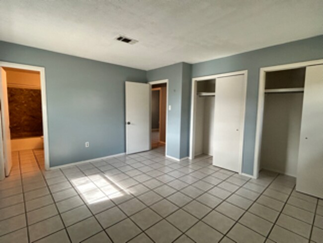 Building Photo - Gulfport rental