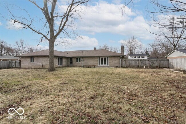 Building Photo - 223 Carlin Dr