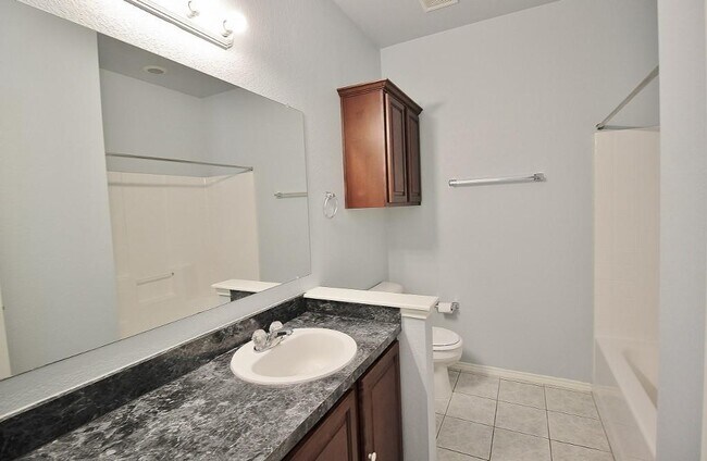 Building Photo - 5306 Bexar St