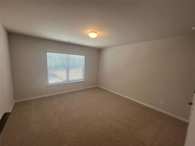 Building Photo - 127 Berry Dr