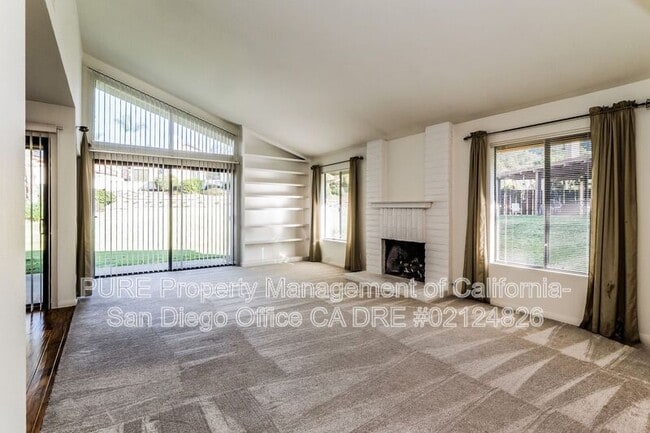 Building Photo - 2107 David Dr