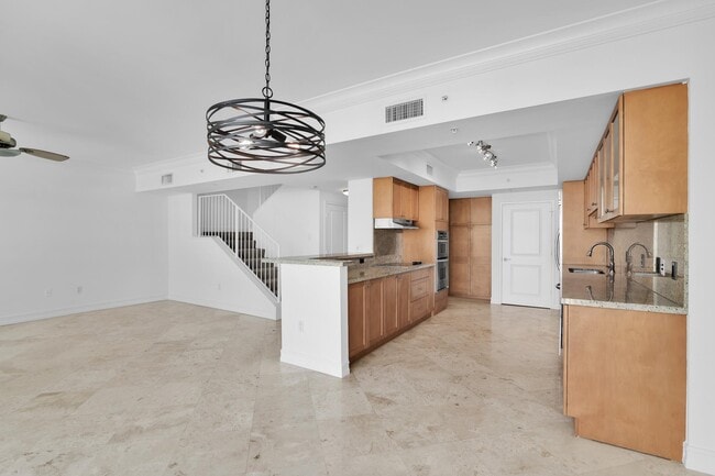 Building Photo - 99 SE Mizner Blvd