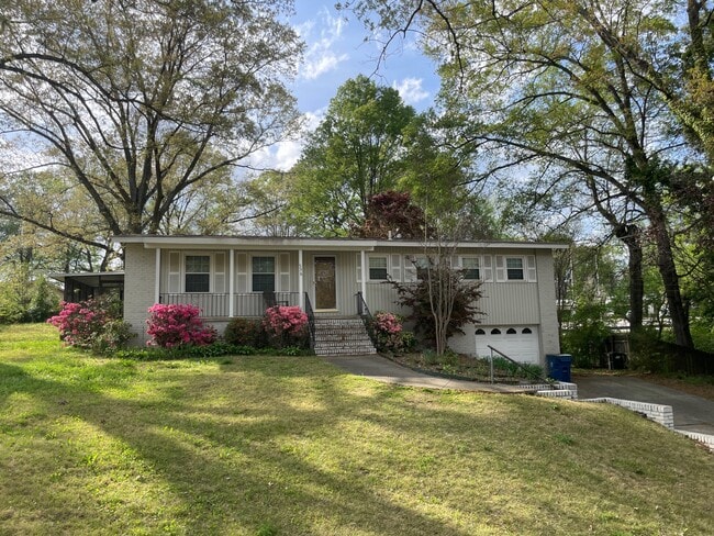 Primary Photo - 536 Edgecrest Cir
