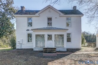 Building Photo - 5277 River Rd W