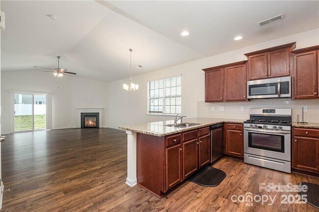 Building Photo - 6828 Pennyroyal Wy