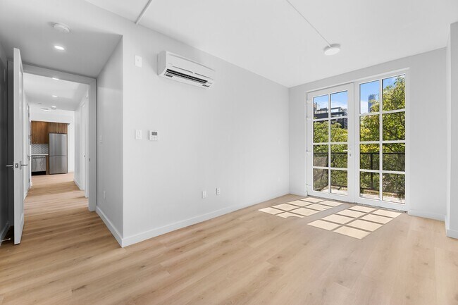 Building Photo - 68 Gold Street