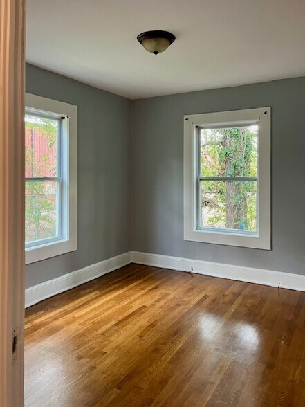 Bedroom 1 - 301 W Doyle St