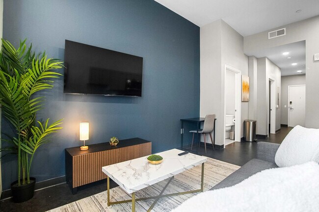 Building Photo - 800 Penn Ave