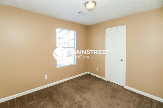 Building Photo - 4 Bedroom Pet-Friendly Home in Jonesboro, GA with Main Street Renewal