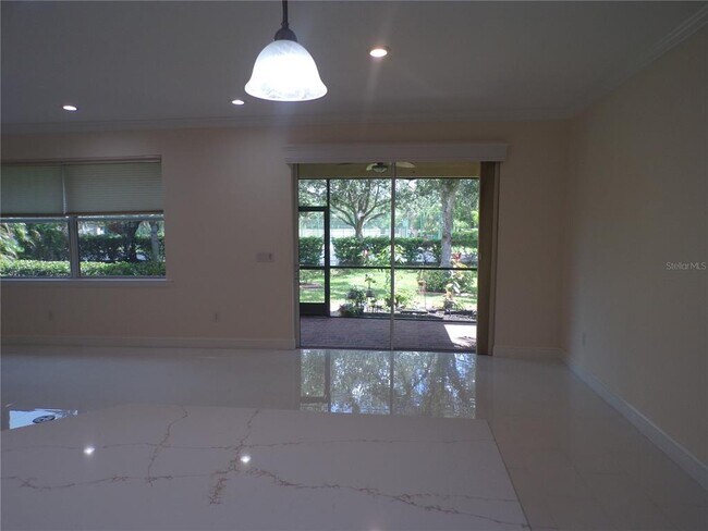 Building Photo - 6200 Falcon Lair Dr