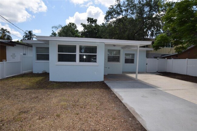 Primary Photo - 2212 Hoffner Ave