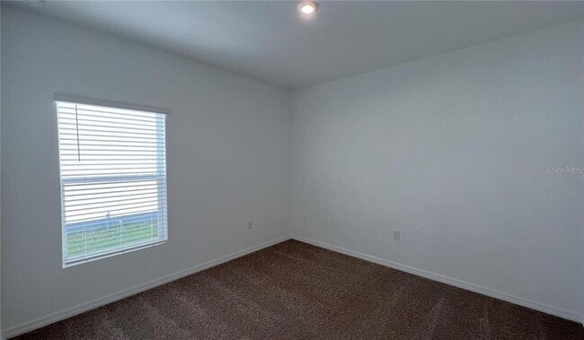 Building Photo - 5557 Tranquila Ln