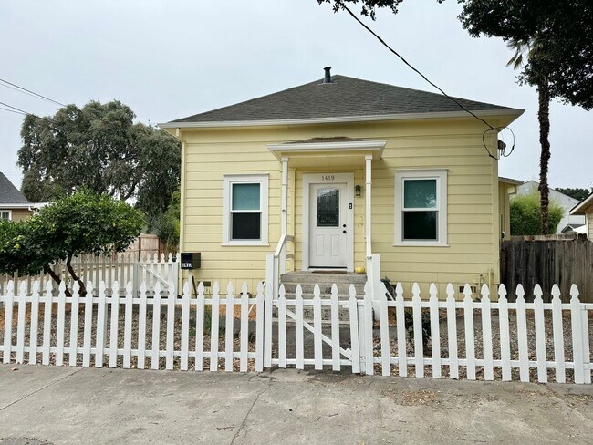 Primary Photo - B1417-1421