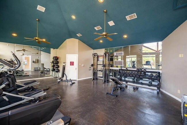 Building Photo - 1773 Wells Branch Pkwy