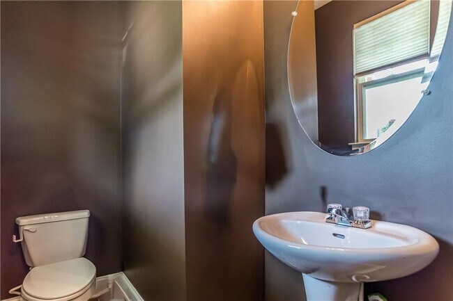 Building Photo - 3945 Pointe Vecchio Cir