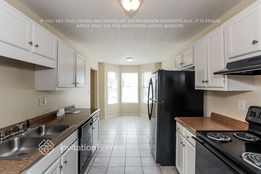 Building Photo - 8514 Westchester Dr