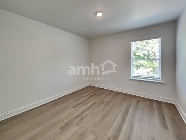 Building Photo - 378 Golucke Wy