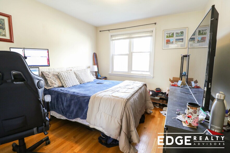 Building Photo - 20 Cummings Rd