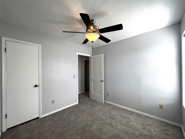 Building Photo - 421 Dauphin Ave