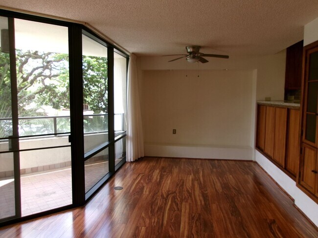 Building Photo - Punahou Cliffs