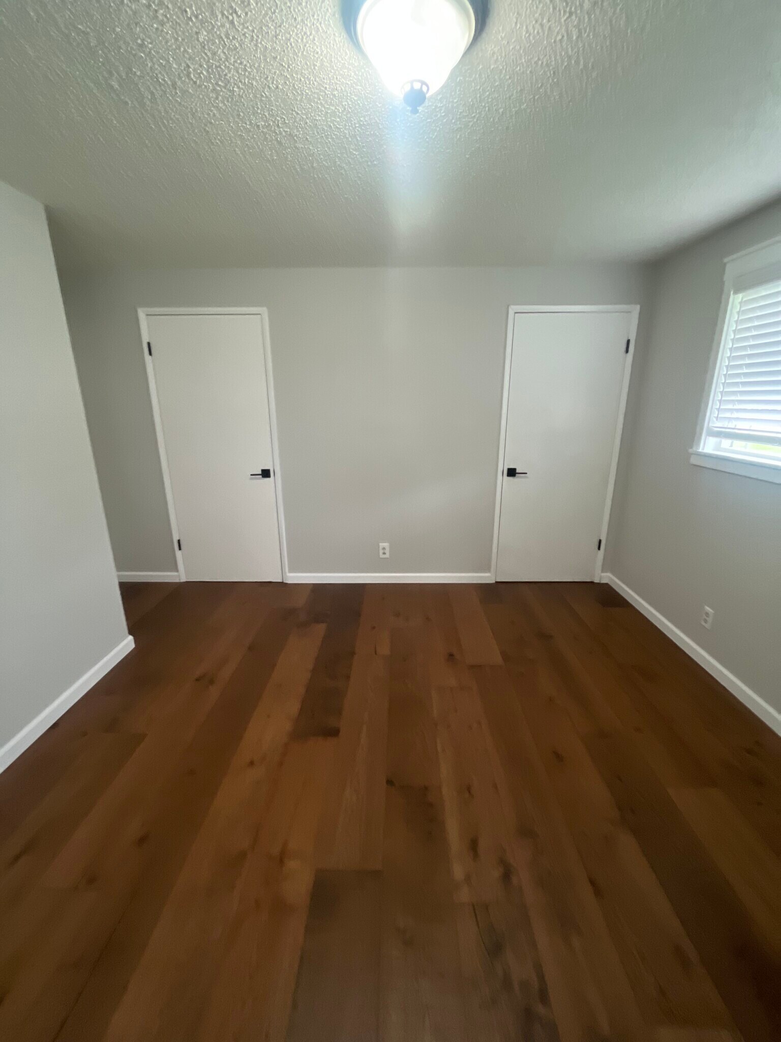 Building Photo - 13079 Avon Allen Rd