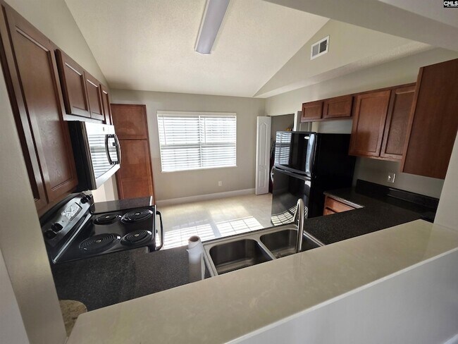 Building Photo - 165 Crassula Dr