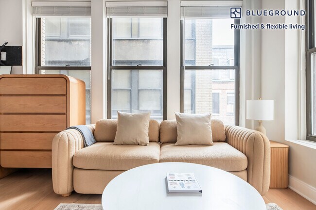 Building Photo - 44 Bromfield St