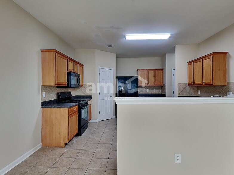 Building Photo - 2323 Jasmine Glen Dr