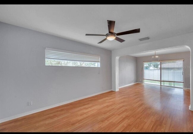 Building Photo - 13059 Thoroughbred Loop