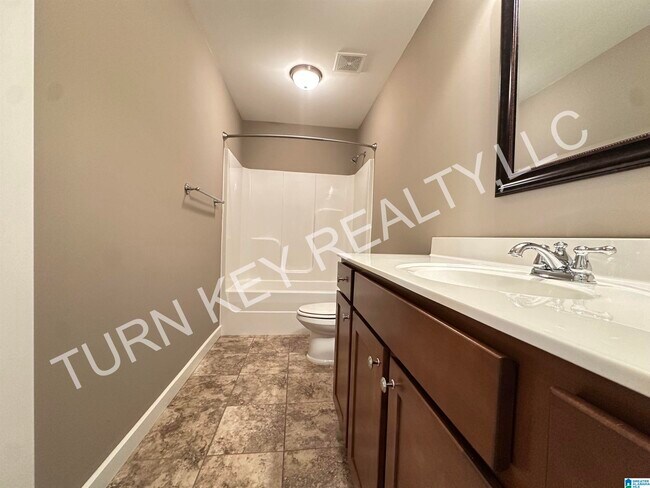 Building Photo - 120 Lakeridge Dr