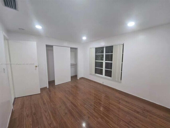 Building Photo - 2430 NW 83rd Way