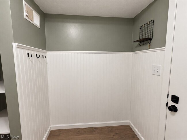Building Photo - 4542 Briarcliff Trail
