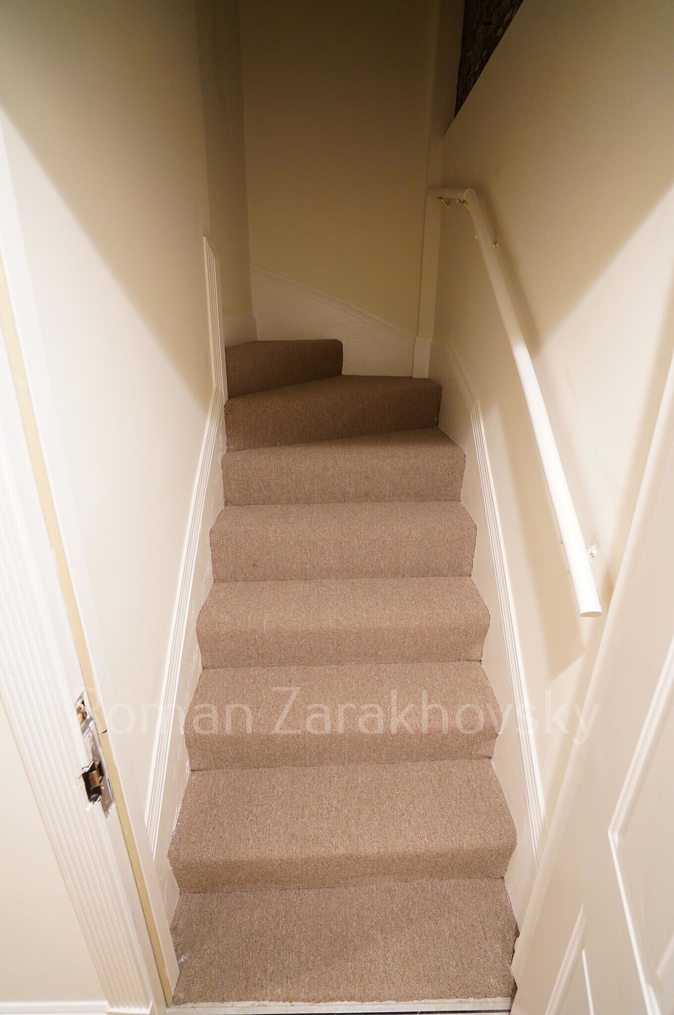 Building Photo - 10 Brainerd Rd