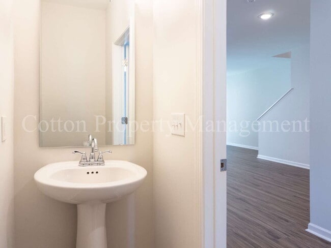 Building Photo - 9044 Laurel Bay Ln