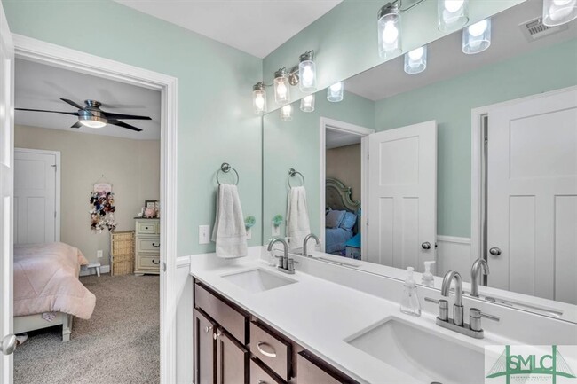 Building Photo - 265 Blackjack Oak Dr W