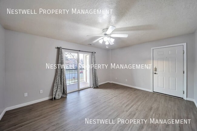 Building Photo - $250 OFF 1ST MONTHS RENT!  Mid-Level  3-be...