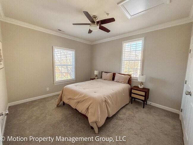 Building Photo - 1540 S Church St