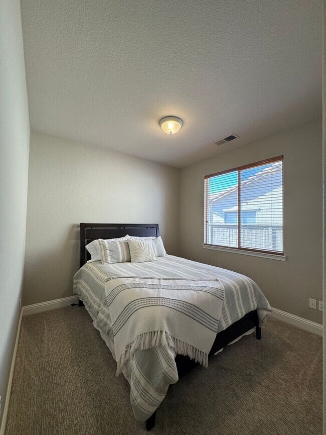 Building Photo - Fully Furnished South Reno Home | 3 Bed + Office | Mountain Views