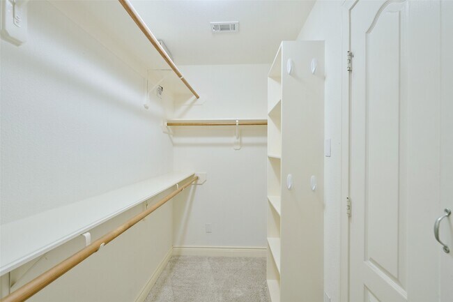 Building Photo - 13313 Enchanted Way