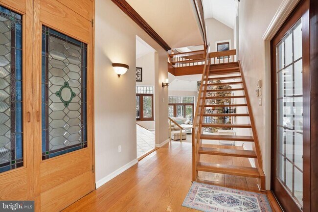 Building Photo - 244 Mathers Rd