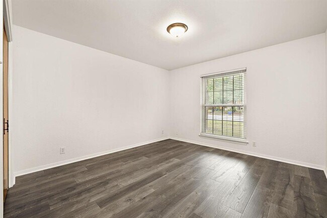 Building Photo - 11817 Millwright Pkwy