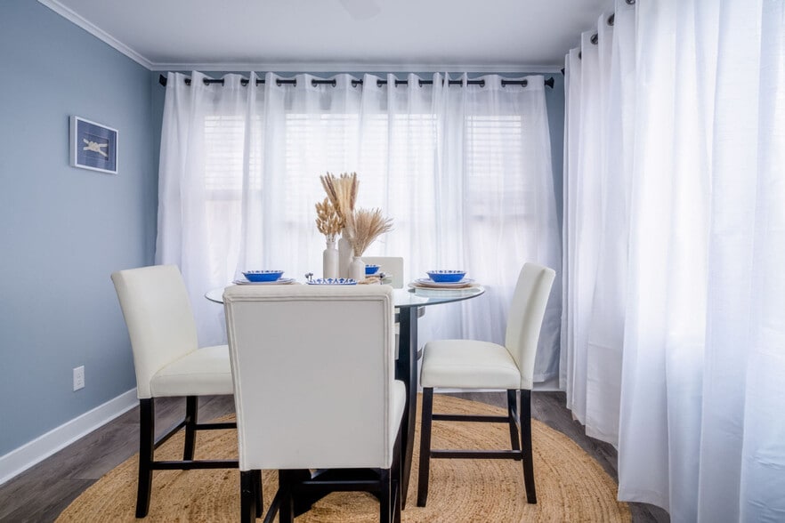 Building Photo - 139 Cora Ave