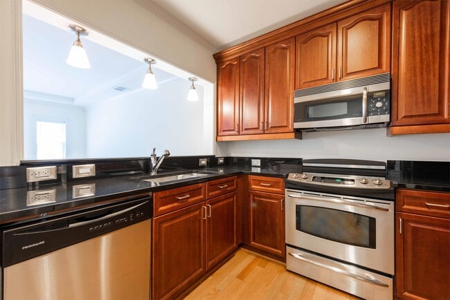 Building Photo - 401 13th St NE