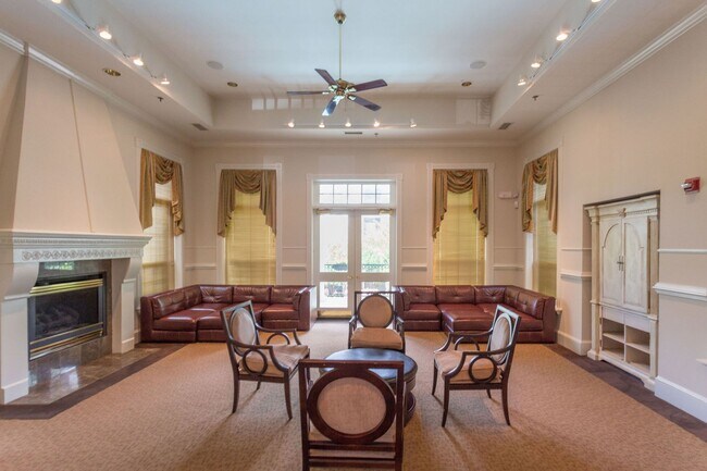 Building Photo - Fabulous 2br/2ba for rent in convenient Ga...