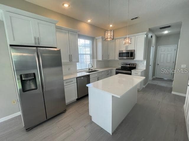 Building Photo - 809 Veranda Pl