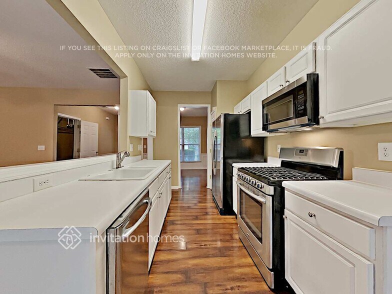 Building Photo - 1205 Astastula Way