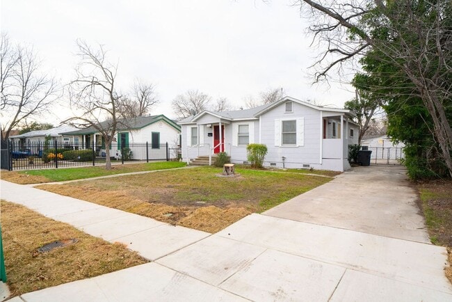 Building Photo - LAWN CARE INCLUDED! Updated 3-Bedroom Home with Detached Garage & Fenced Yard