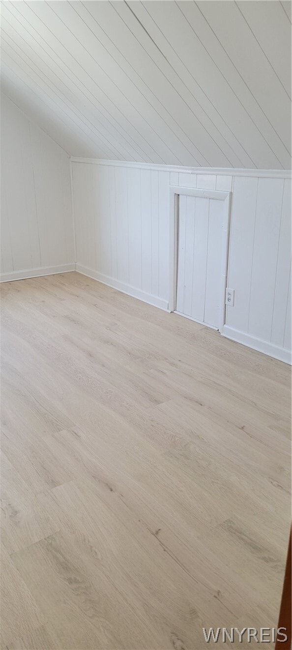 Building Photo - 3553 Sherwood Ave